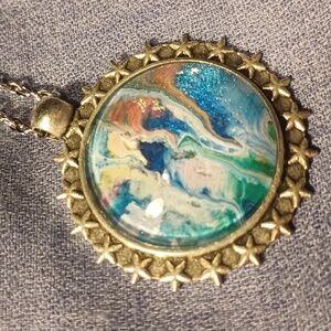 Marbling 1" blue, green, white, 16-22" silver chain. Lead/nickel Free.